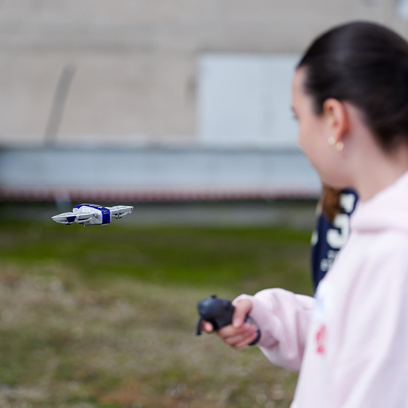 FPV-Drohne beim ersten Flugversuch