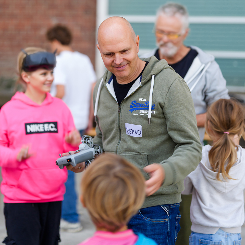 Betreuung beim FPV-Drohnen-Event
